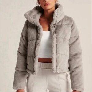 Abercrombie & Fitch Light Gray Ultra Puffer Jacket